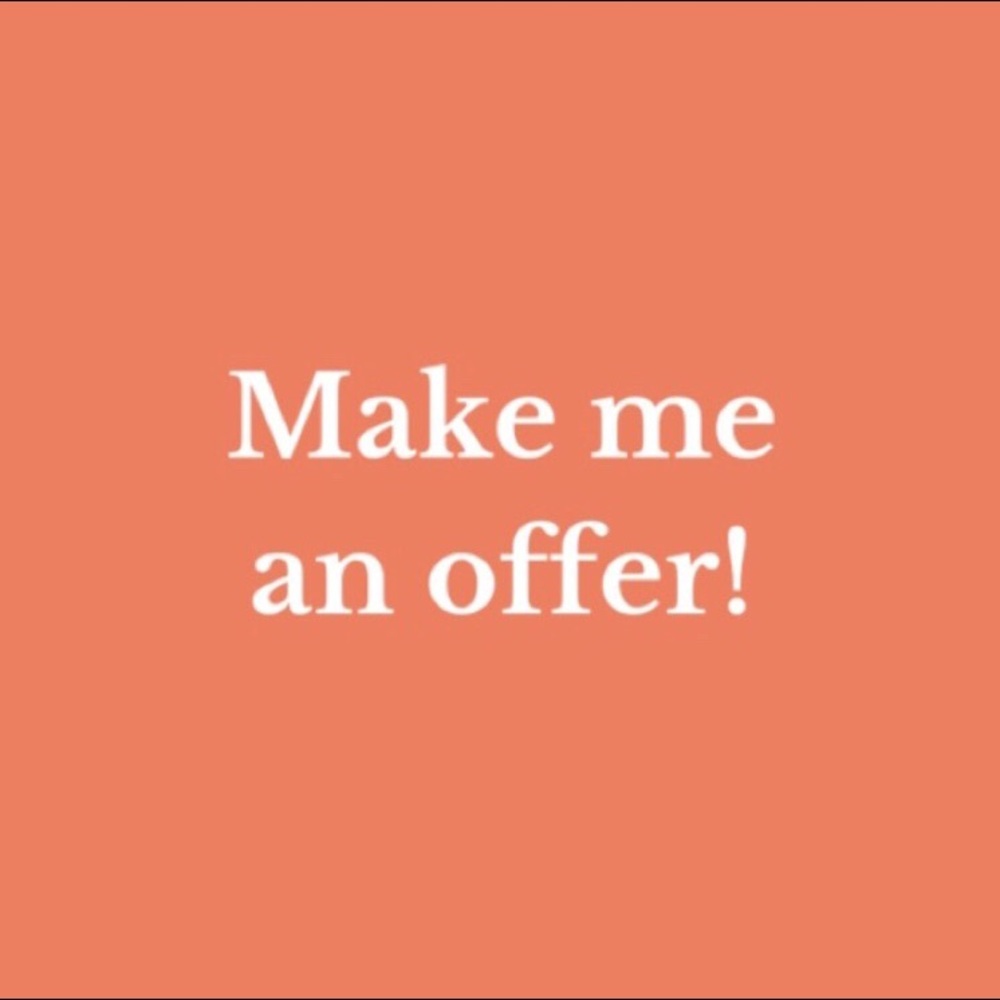 Make an offer or a bundle 😊